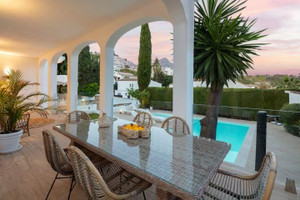 Dom na sprzedaż 235m2 Andaluzja Malaga - zdjęcie 2