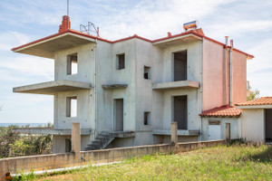 Dom na sprzedaż 170m2 Agios Mamas - zdjęcie 1