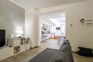 Mieszkanie na sprzedaż 101m2 Frazione Casella - zdjęcie 1