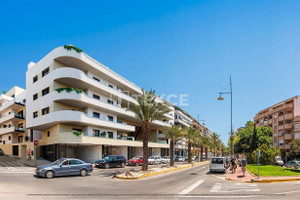 Mieszkanie na sprzedaż 94m2 Walencja Alicante Torrevieja, Torrevieja Centro - zdjęcie 1