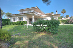 Dom na sprzedaż 193m2 Prowansja-Alpy-Lazurowe Wybrzeże Saint-Raphaël - zdjęcie 1