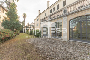 Dom na sprzedaż 700m2 Wenecja Euganejska Treviso PIAZZA TRENTIN - zdjęcie 3