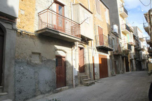 Dom na sprzedaż 120m2 Via Francesco Crispi - zdjęcie 1