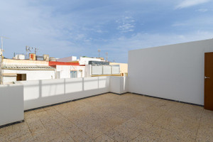 Dom na sprzedaż 550m2 Wyspy Kanaryjskie Las Palmas de Gran Canaria - zdjęcie 3