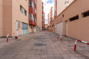 Mieszkanie na sprzedaż 80m2 Wyspy Kanaryjskie Las Palmas de Gran Canaria - zdjęcie 2