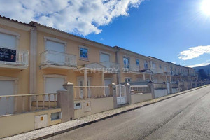 Dom na sprzedaż 200m2 Leiria Porto de Ms - zdjęcie 1