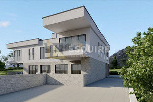 Dom na sprzedaż 530m2 Istarska Novigrad - zdjęcie 2