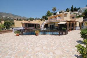 Dom na sprzedaż 172m2 Andaluzja Malaga Benalmadena - zdjęcie 2