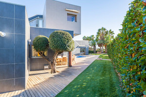 Dom na sprzedaż 311m2 Katalonia Tarragona - zdjęcie 1