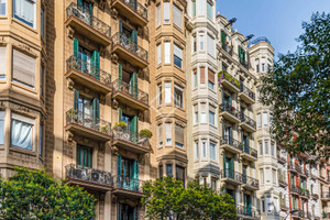 Mieszkanie na sprzedaż 203m2 Katalonia Barcelona - zdjęcie 1