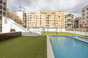 Mieszkanie na sprzedaż 105m2 Katalonia Barcelona - zdjęcie 3