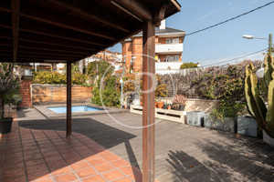 Dom na sprzedaż 335m2 Katalonia Barcelona - zdjęcie 3