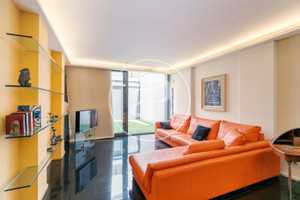 Dom na sprzedaż 326m2 Katalonia Barcelona - zdjęcie 3