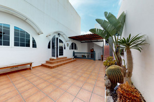 Dom na sprzedaż 490m2 Wyspy Kanaryjskie Las Palmas de Gran Canaria - zdjęcie 1