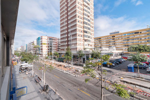 Mieszkanie na sprzedaż 68m2 Wyspy Kanaryjskie Las Palmas de Gran Canaria - zdjęcie 1