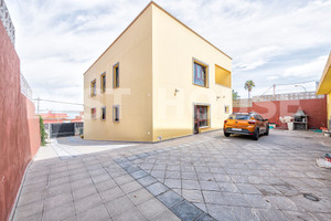 Dom na sprzedaż 364m2 Wyspy Kanaryjskie Las Palmas de Gran Canaria - zdjęcie 2