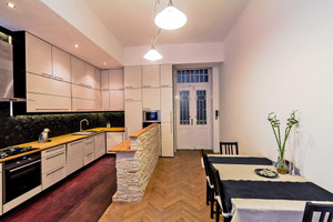 Mieszkanie na sprzedaż 138m2 Budapest 1051 - zdjęcie 3