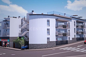 Mieszkanie na sprzedaż 65m2 Wyspy Kanaryjskie Santa Cruz de Tenerife - zdjęcie 2