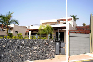 Dom na sprzedaż 170m2 Wyspy Kanaryjskie Santa Cruz de Tenerife - zdjęcie 1