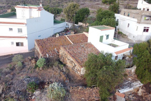 Dom na sprzedaż 230m2 Wyspy Kanaryjskie Santa Cruz de Tenerife - zdjęcie 1