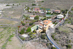 Dom na sprzedaż 380m2 Wyspy Kanaryjskie Santa Cruz de Tenerife - zdjęcie 2