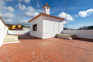 Dom na sprzedaż 120m2 Wyspy Kanaryjskie Santa Cruz de Tenerife - zdjęcie 1