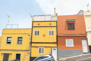 Dom na sprzedaż 180m2 Wyspy Kanaryjskie Santa Cruz de Tenerife - zdjęcie 1
