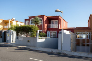 Dom na sprzedaż 194m2 Wyspy Kanaryjskie Santa Cruz de Tenerife - zdjęcie 1