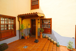 Mieszkanie na sprzedaż 98m2 Wyspy Kanaryjskie Santa Cruz de Tenerife - zdjęcie 1