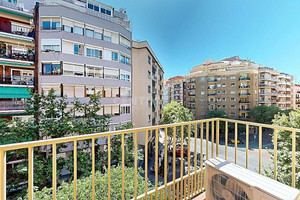 Mieszkanie na sprzedaż 70m2 Katalonia Barcelona - zdjęcie 1