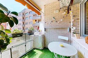 Mieszkanie na sprzedaż 73m2 Katalonia Barcelona - zdjęcie 1