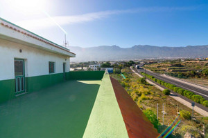 Dom na sprzedaż 574m2 Wyspy Kanaryjskie Santa Cruz de Tenerife - zdjęcie 3