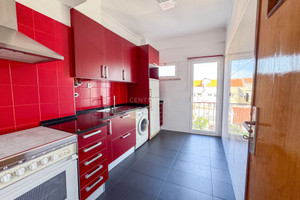 Mieszkanie na sprzedaż 70m2 Dystrykt Lizboński Amadora - zdjęcie 1