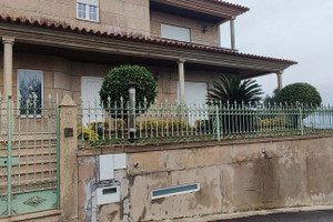 Dom na sprzedaż 216m2 Braga Vila Nova de Famalicao - zdjęcie 1