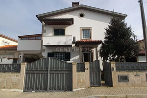 Dom na sprzedaż 250m2 Braga Barcelos - zdjęcie 1