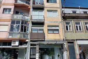 Mieszkanie na sprzedaż 42m2 Porto Porto - zdjęcie 1