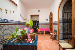 Dom na sprzedaż 444m2 Wyspy Kanaryjskie Las Palmas de Gran Canaria - zdjęcie 3