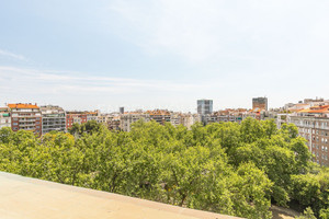 Mieszkanie na sprzedaż 345m2 Katalonia Barcelona - zdjęcie 3