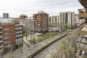 Mieszkanie na sprzedaż 353m2 Katalonia Barcelona - zdjęcie 3