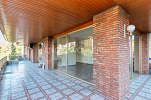 Mieszkanie na sprzedaż 217m2 Katalonia Barcelona - zdjęcie 2