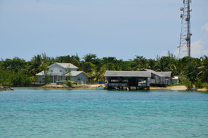 Komercyjne na sprzedaż 785m2 P6G6+6W6, Andros Town, The Bahamas - zdjęcie 1
