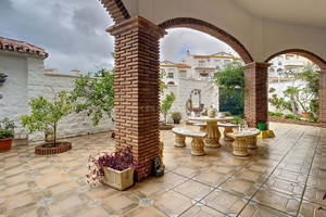 Dom na sprzedaż 224m2 Andaluzja Malaga - zdjęcie 1