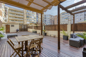 Mieszkanie na sprzedaż 77m2 Katalonia Barcelona - zdjęcie 1