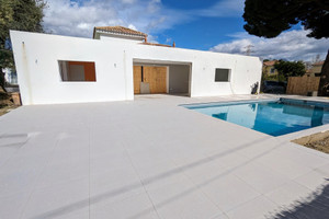 Dom na sprzedaż 260m2 Andaluzja Malaga - zdjęcie 1