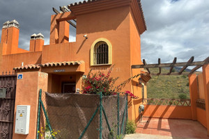 Dom na sprzedaż 215m2 Andaluzja Malaga - zdjęcie 1